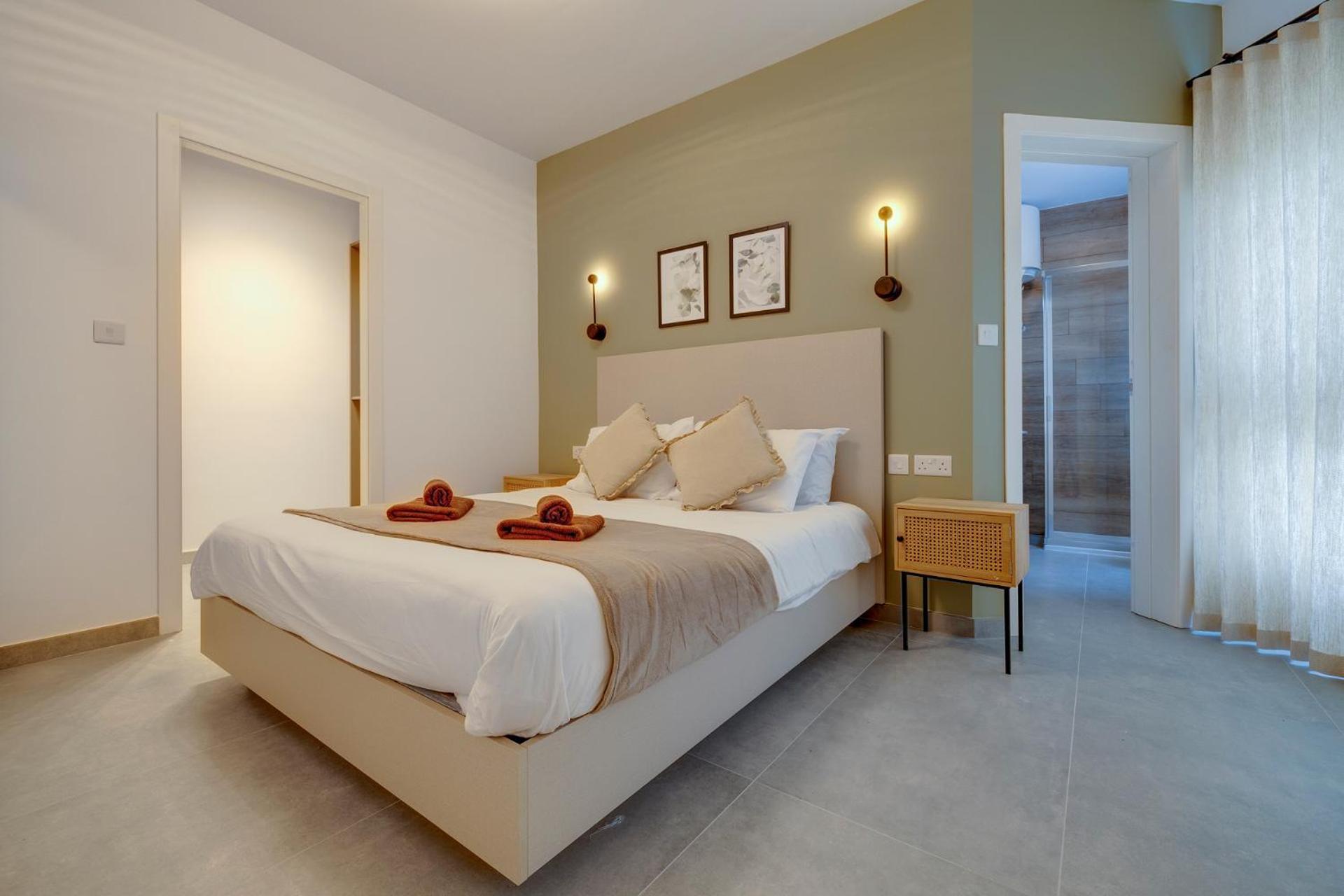 Cool Waters Holiday Apartments Слима Екстериор снимка
